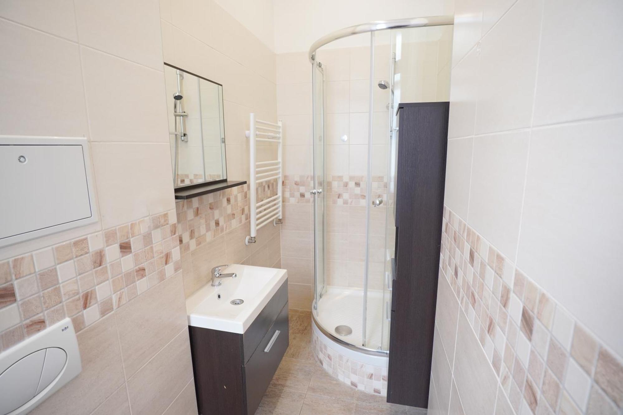 Elegant & Stylish Center Apartments! براغ المظهر الخارجي الصورة