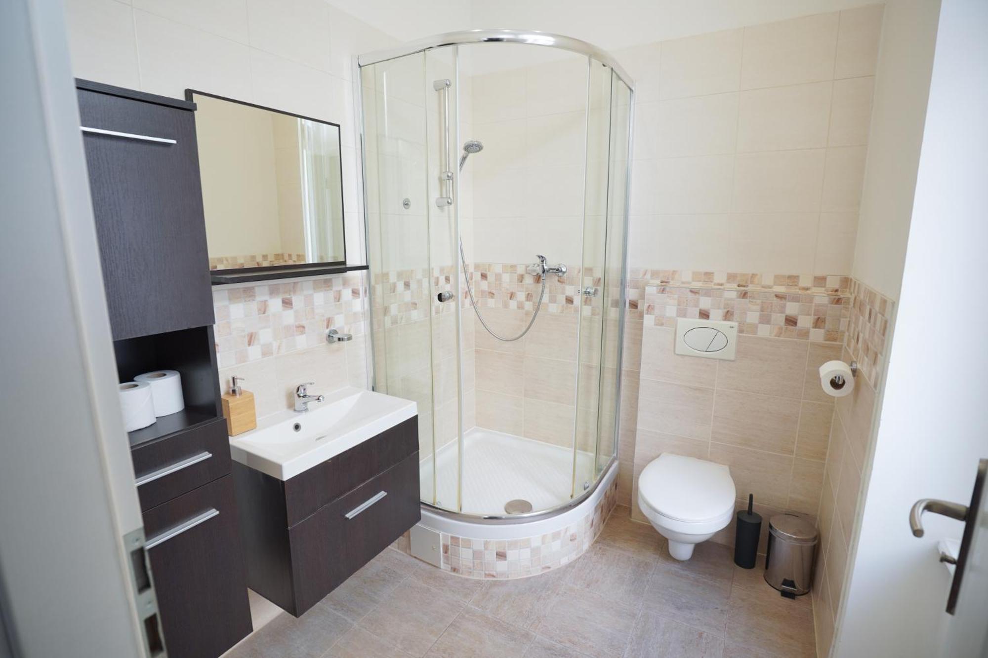 Elegant & Stylish Center Apartments! براغ المظهر الخارجي الصورة
