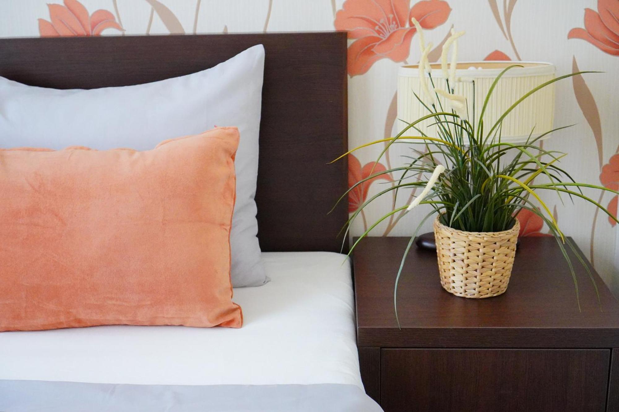 Elegant & Stylish Center Apartments! براغ المظهر الخارجي الصورة